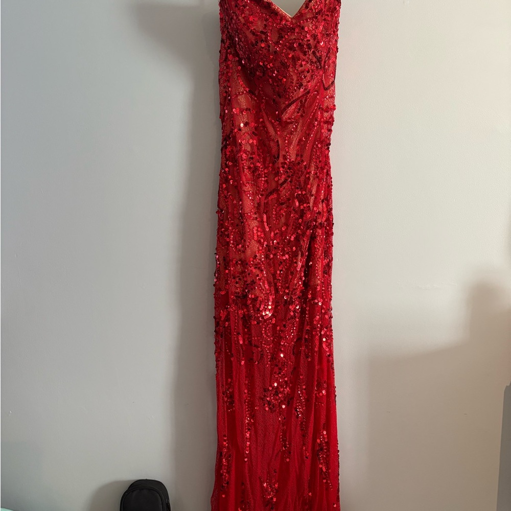 Red, sweetheart, prom dress